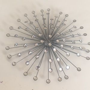 Silver diamond wall accent